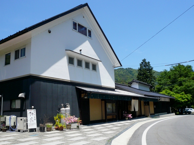 京ゆば処　静家（本店）